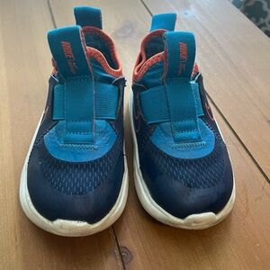 Nike Flex Runner SE little kids running shoes size 7C navy blue and orange